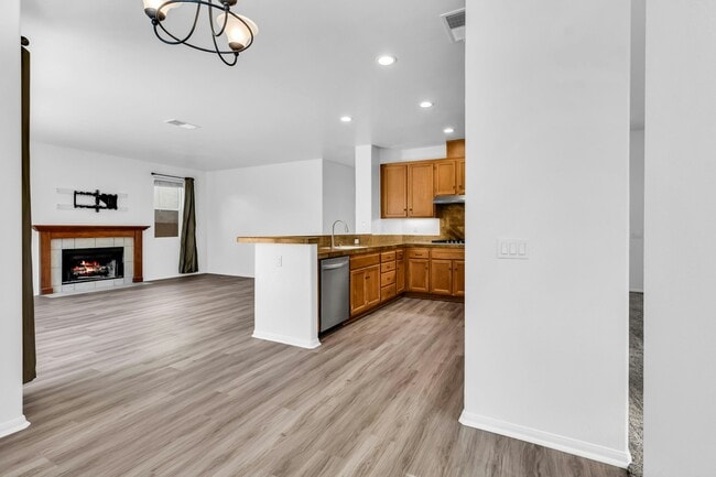 Building Photo - 1067 Princess Kyra Pl