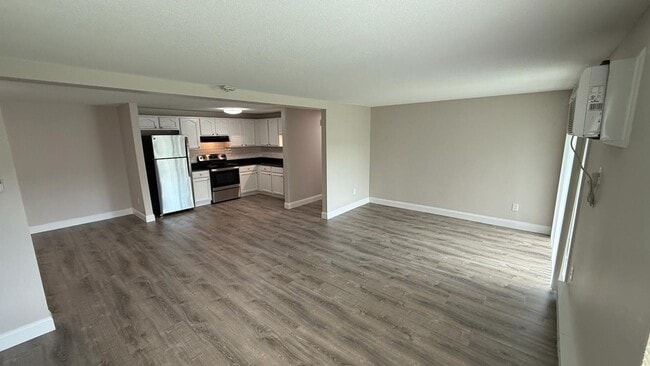 Interior Photo - 310 Thompson Road LLC