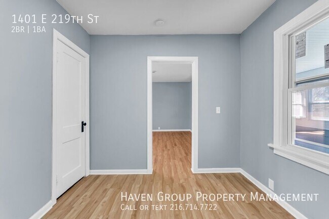 Building Photo - 1401 E 219th St