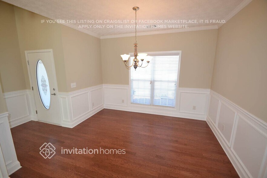 Building Photo - 220 Hedgewood Dr