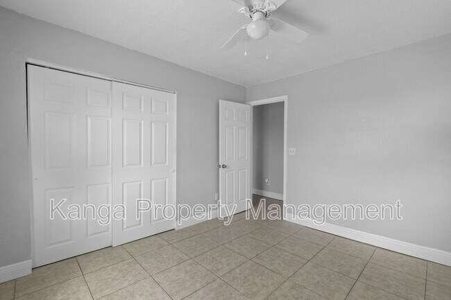 Building Photo - 3721 Henry Ave