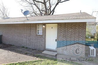 Building Photo - 1 bed, 1 bath apartment - HUD accepted!!