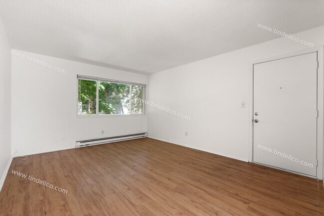 Building Photo - 6321 N Lombard St