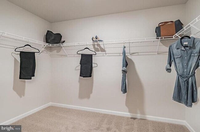 Building Photo - 1128 Meadowlark Dr