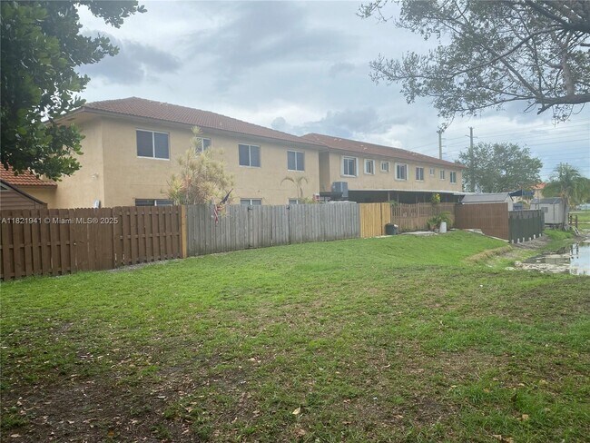 Building Photo - 17362 NW 74th Ave