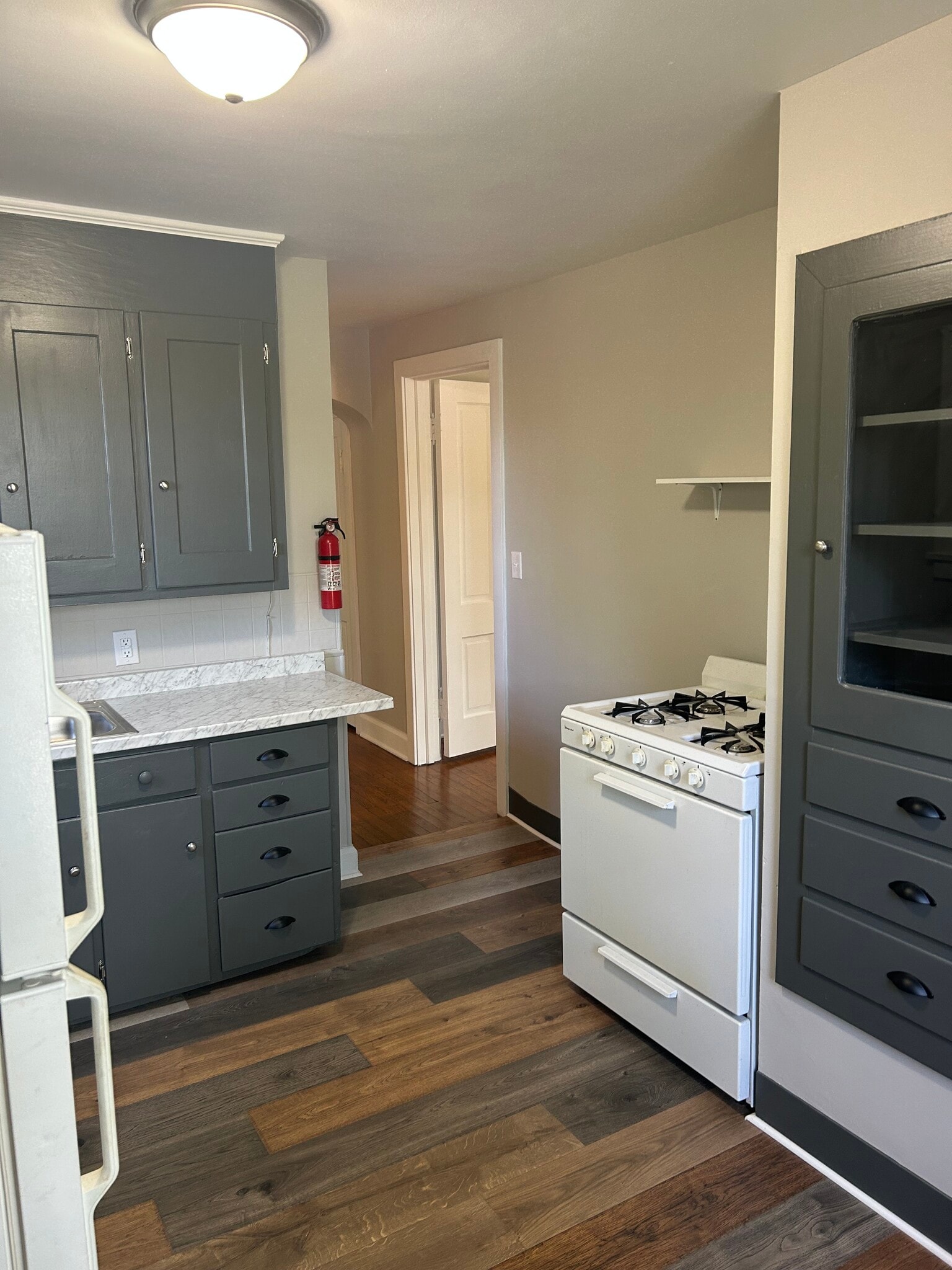 Building Photo - 1360 S Arch Ave