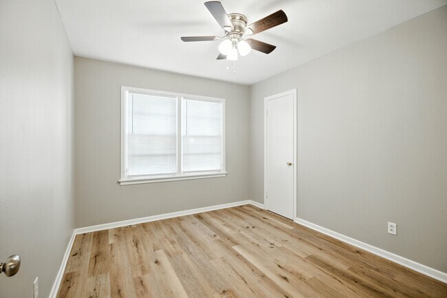 Building Photo - 4208 42nd St