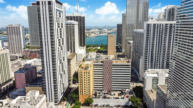 Building Photo - 151 SE 1st St