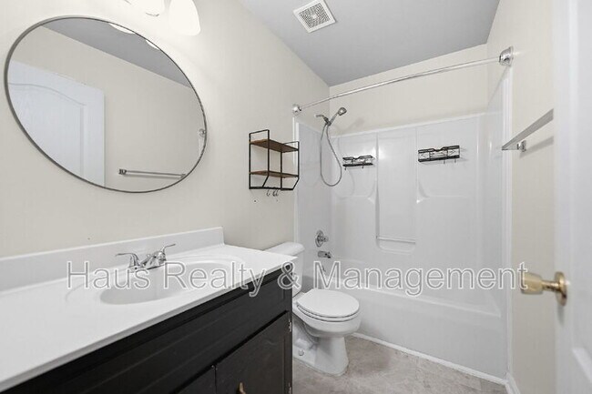 Building Photo - 1361 Jenny Ln