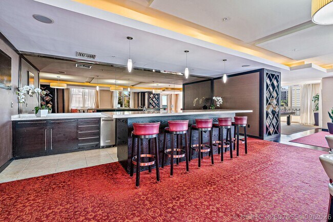 Building Photo - 550 Okeechobee Blvd