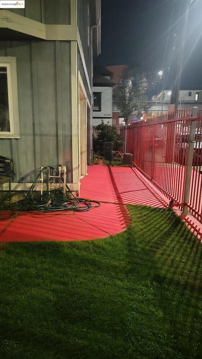 Building Photo - 3532 San Leandro St