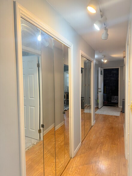 Building Photo - 109 Palisade Ave