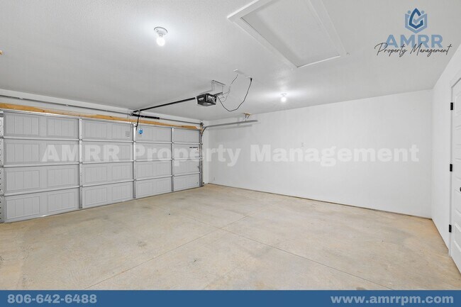 Building Photo - 1112 SW 3rd Ave