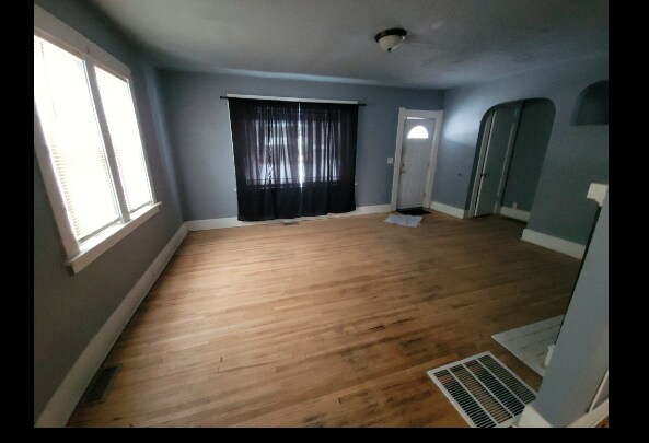 Building Photo - 2242 Auburn Ave