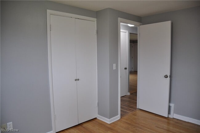 Building Photo - 539 Royer Ave NW