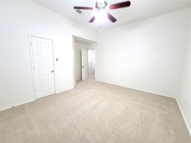Building Photo - 2000 Lanshire Dr