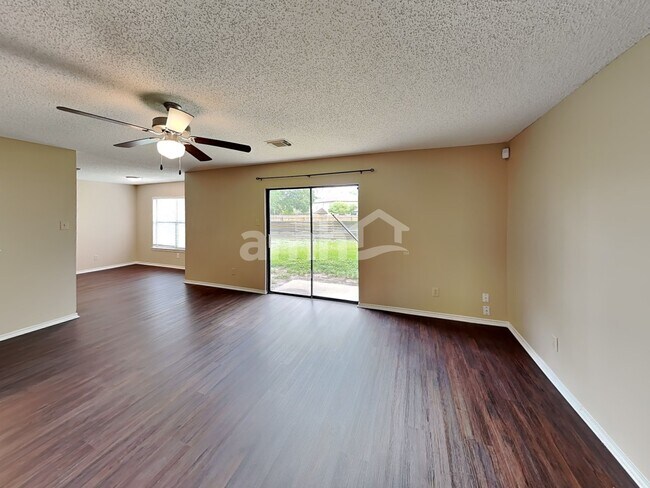 Building Photo - 9815 Criswell Crk