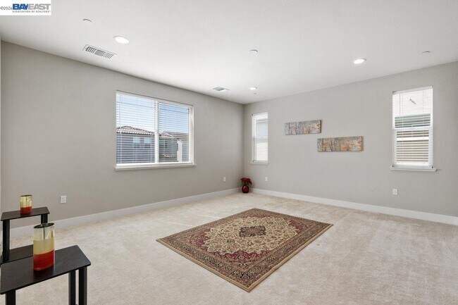 Building Photo - 3010 Rio Grande Dr