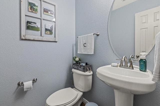 Building Photo - 2133 Burnside Dr