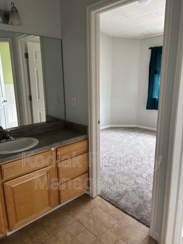 Building Photo - 153 N Bamberger Rd E