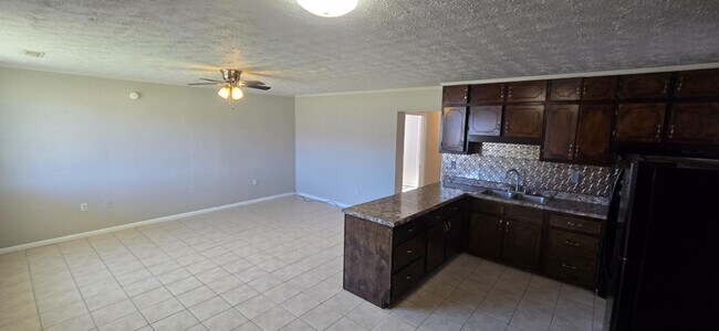 Building Photo - 5429 McIntosh Rd