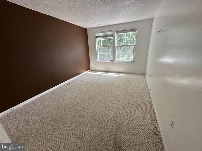 Building Photo - 4122 Maple Path Cir