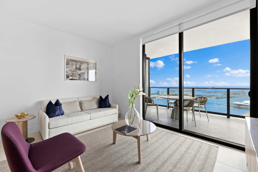 Building Photo - 159 NE 6th St