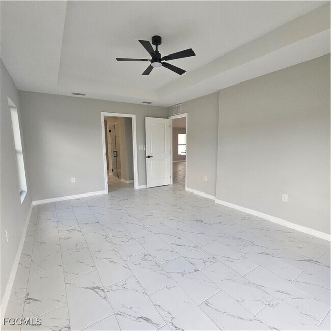 Building Photo - 3610 NE 12th Ave