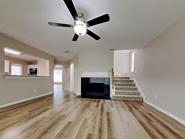 Building Photo - 9518 Cane Creek Dr