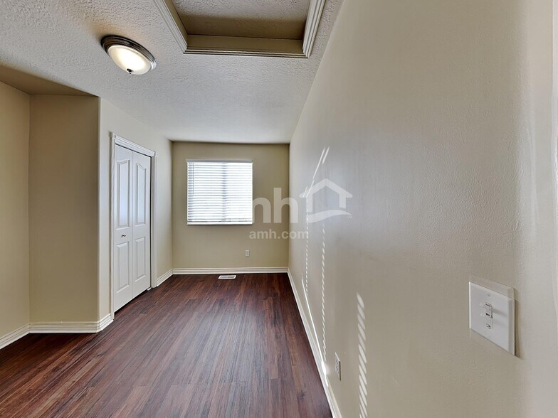 Building Photo - 1496 N 2150 W