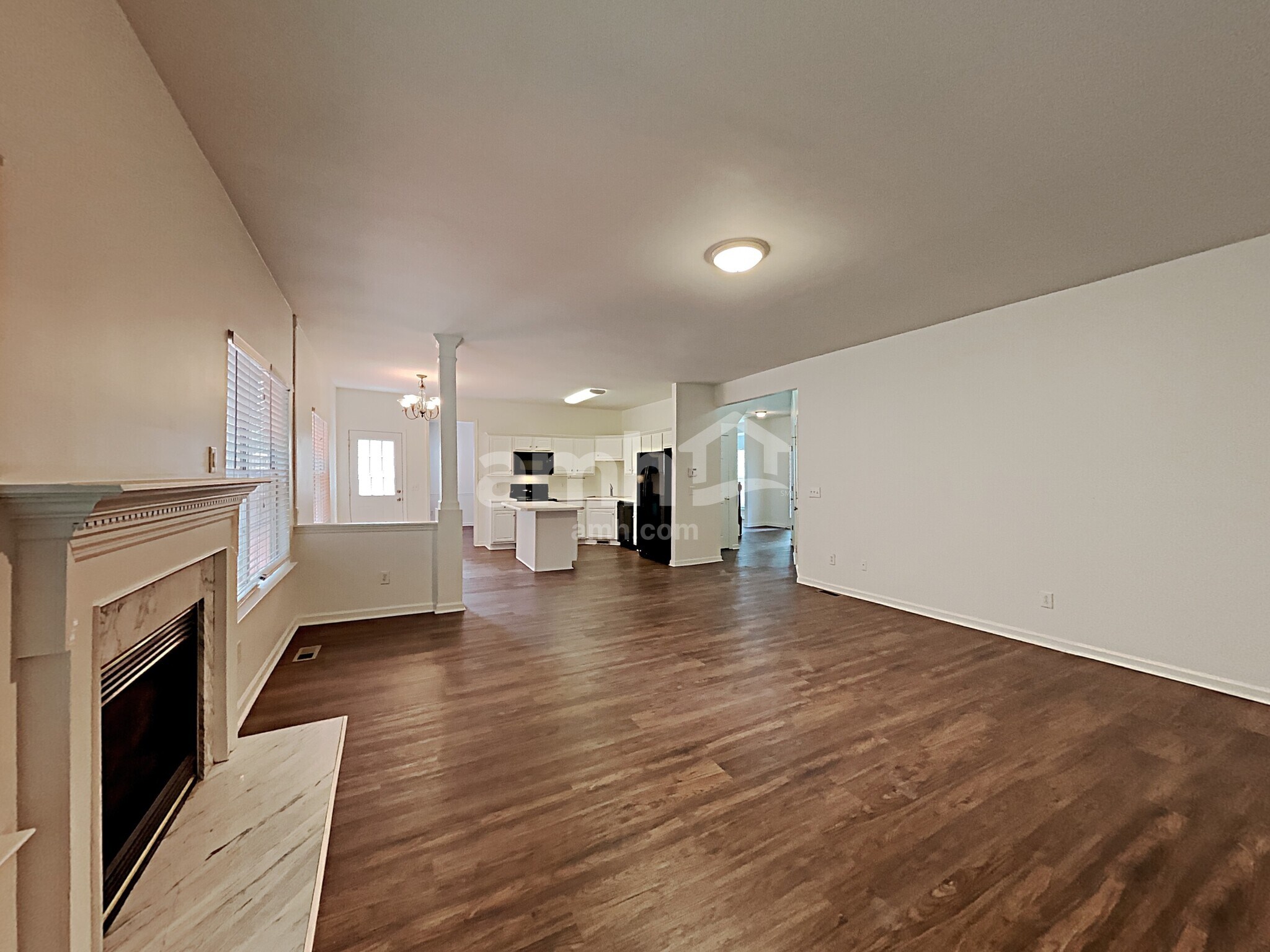 Building Photo - 1513 Cardinal Ln