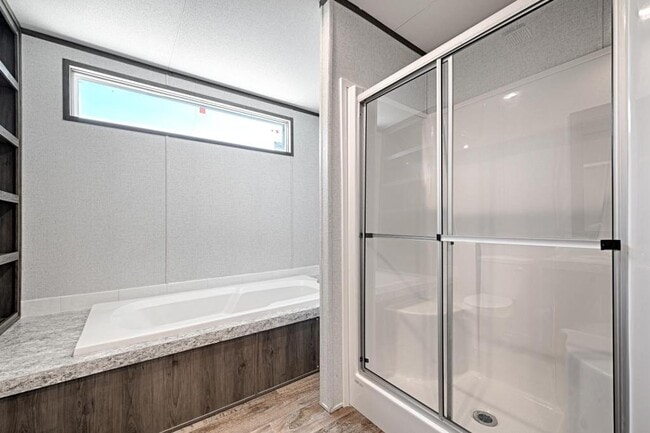 Building Photo - 640 Kevin St