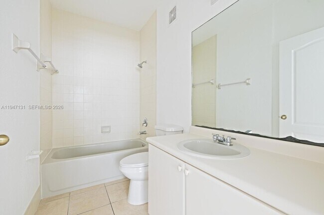 Building Photo - 1663 SE 27th Dr