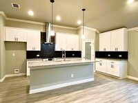 Building Photo - 3204 Ross Ave