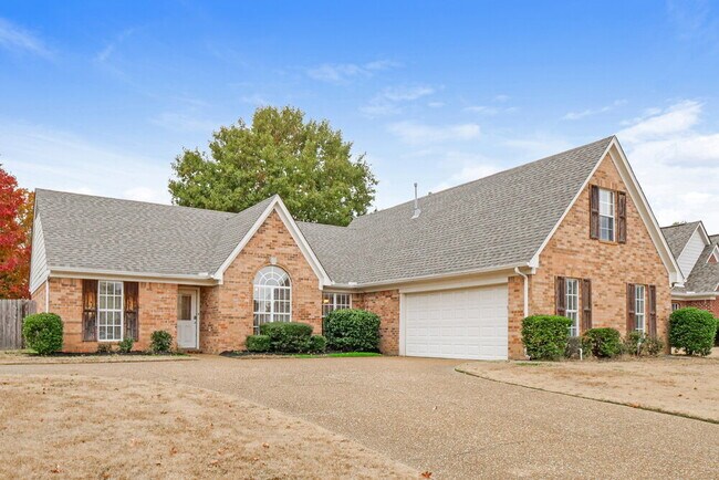 Building Photo - 5085 Jon Oak Dr