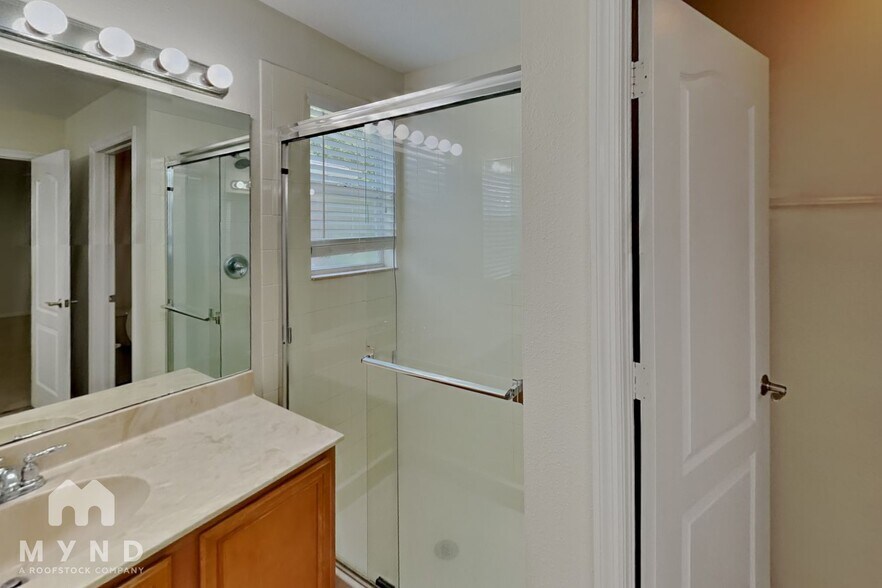 Building Photo - 9333 Mandrake Ct