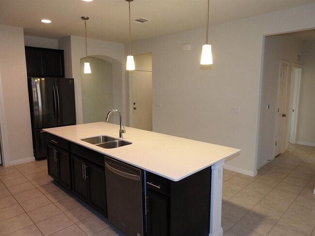 Building Photo - 9903 Quercia Dr