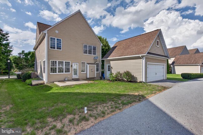 Building Photo - 1417 Hammock Way