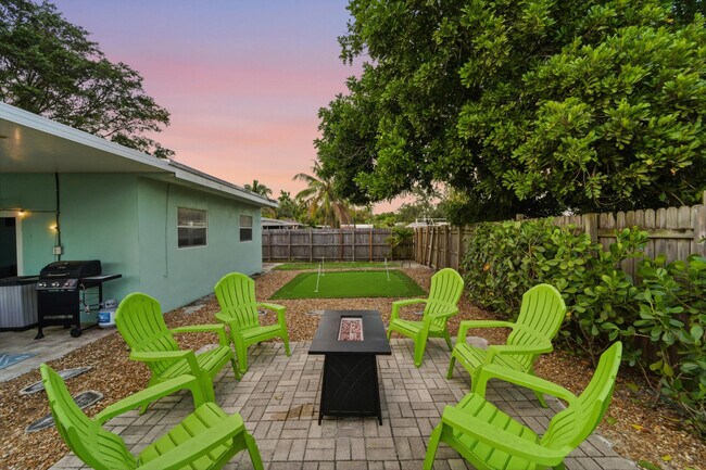 Building Photo - 1424 Willow Rd