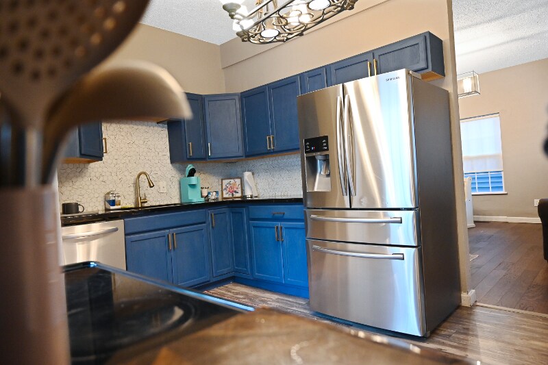 Building Photo - 511 Blades Ave