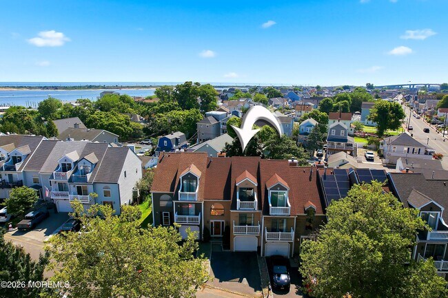 Building Photo - 137 Marina Bay Ct