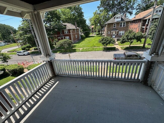 Building Photo - 6715 Bartmer Ave