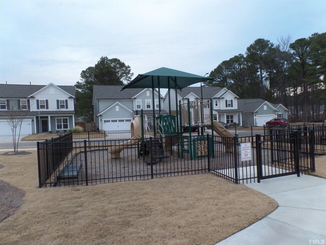 Building Photo - 1115 Flyfish Ave