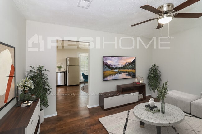 Building Photo - 6043 Deerfield Ct