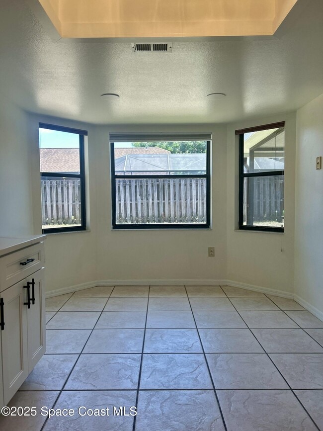 Building Photo - 895 Wandering Pine Trail
