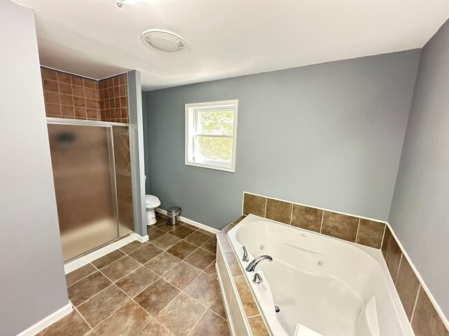 Building Photo - 1094 Porter Dr