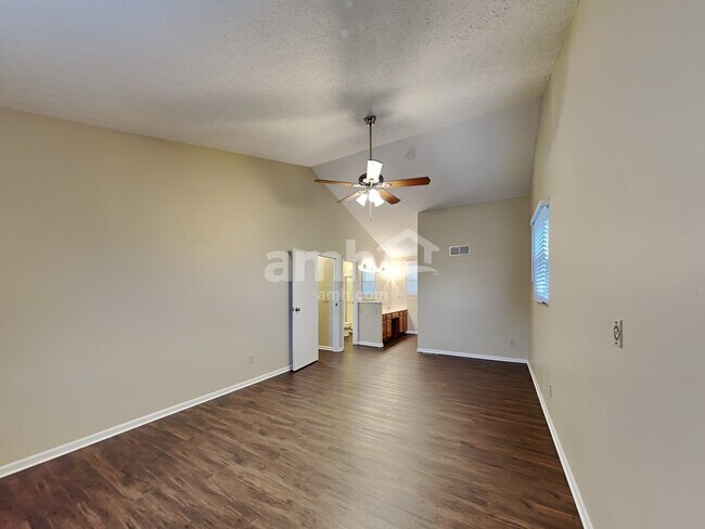 Building Photo - 12183 Derby Ct