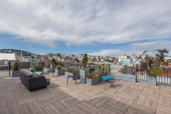 Building Photo - 1363 Minna St
