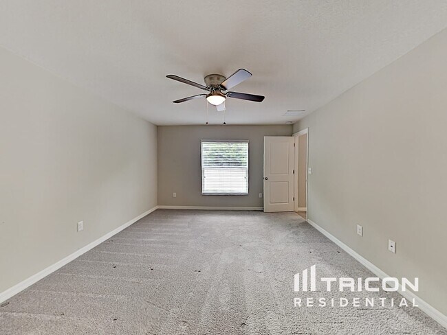 Building Photo - 1748 Broad Winged Hawk Dr