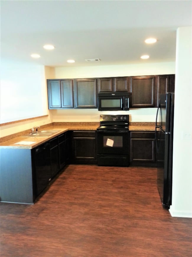 Building Photo - 86 Braxton Manor Dr